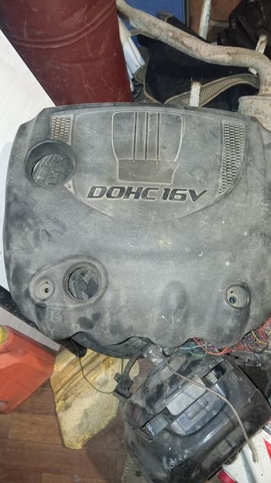 Запчасти на     примера и мерс 124 102 двиг