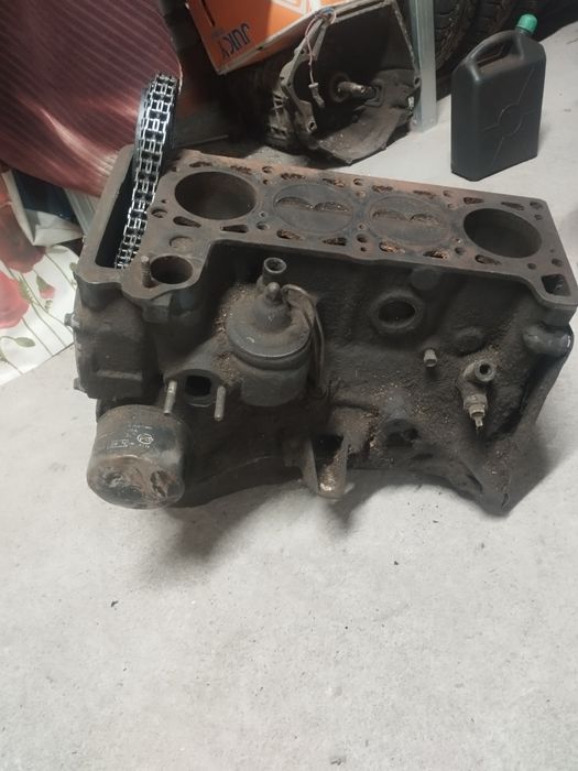 Продам запчасти на ваз 2106