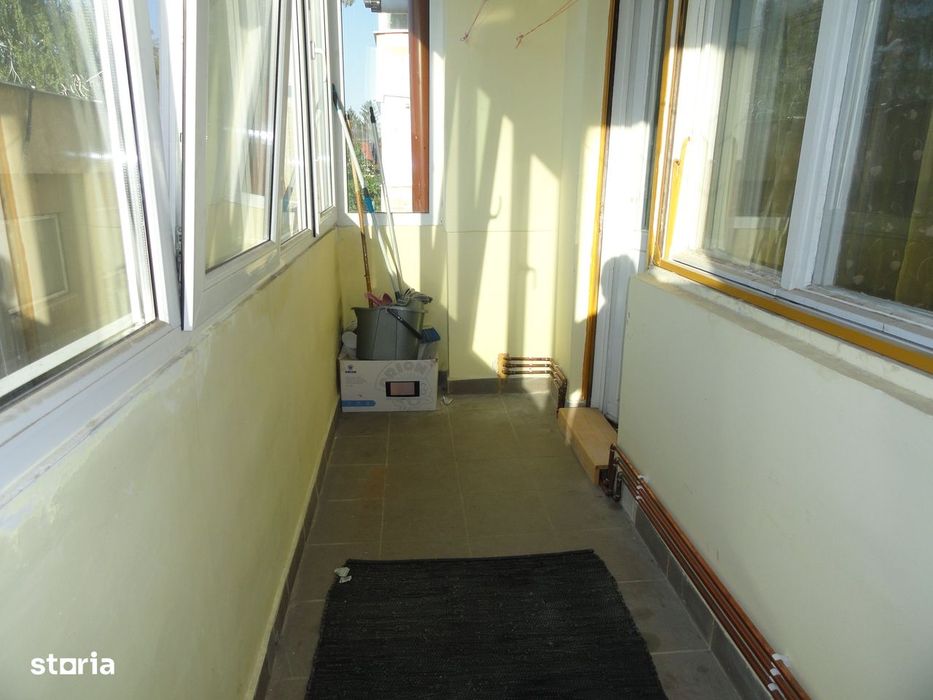 Apartament 2 camere, etaj 2, zona Romanilor, aproape de Lic. Pedagogic