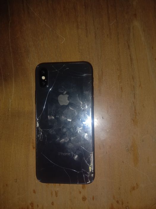 Продам телефон айфон х