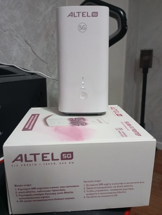 Продам роутер с коробкойи сим картой