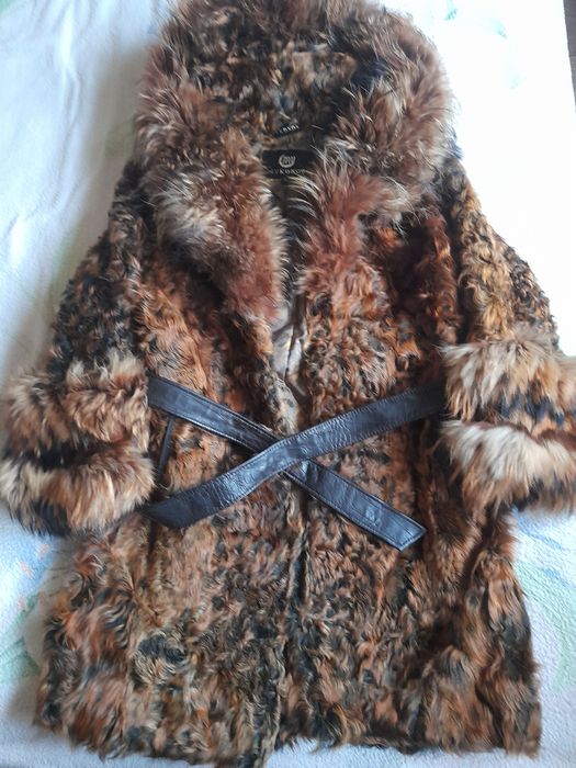 Шуба б/у каракуль  размер L маломерит