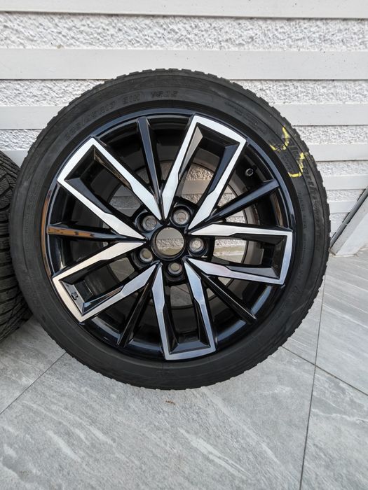 Vând set  roți de iarnă Yokohama 225/45/ R17
