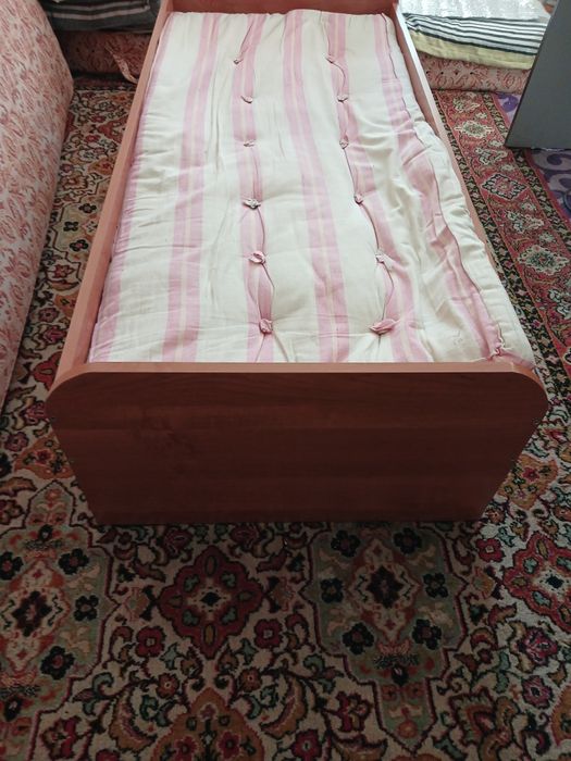 Продаётся кровать Детская.