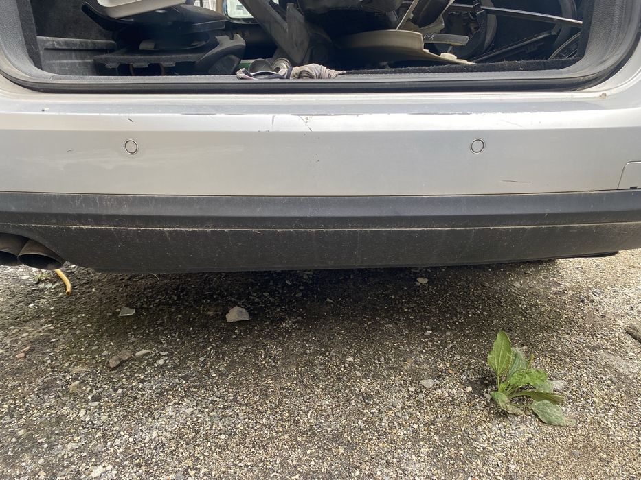 Задна броня пасат б6 2006г комби парктроник