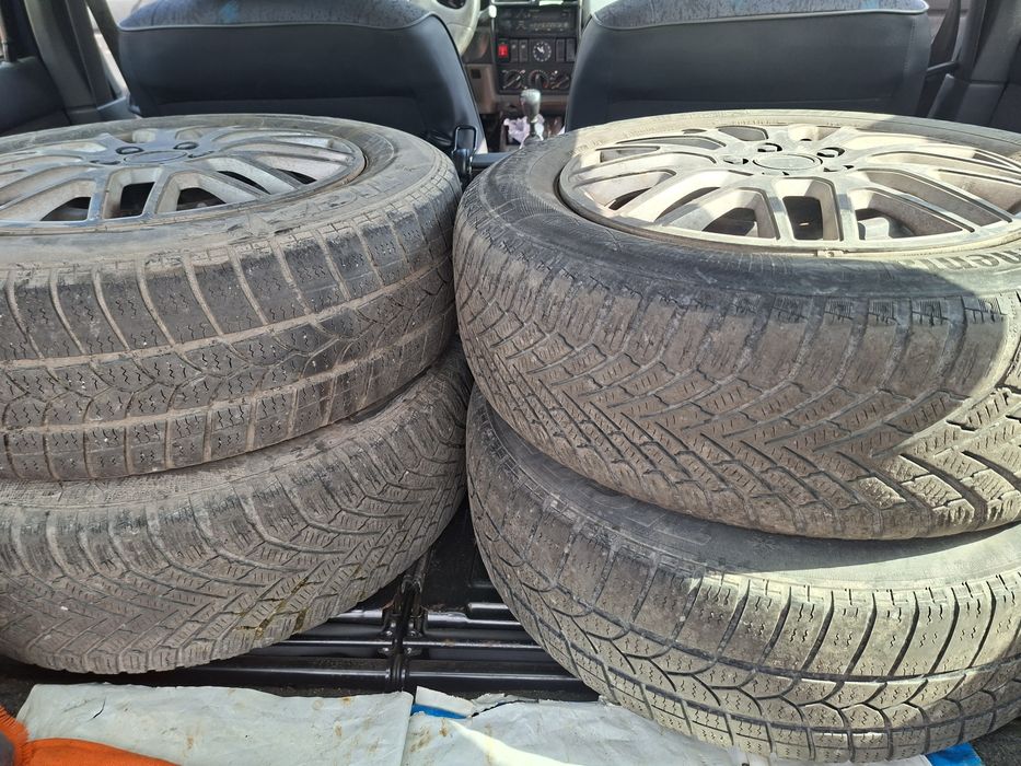 Гуми 15 с джанти