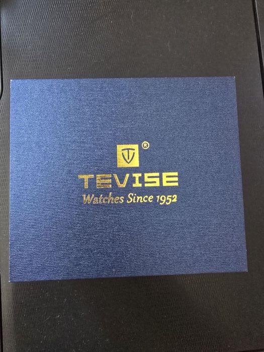 Часы TEVISE (новые)
