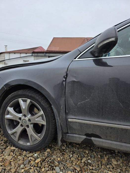 De vânzare! Skoda Superb 2011 2.0 diesel Avariată