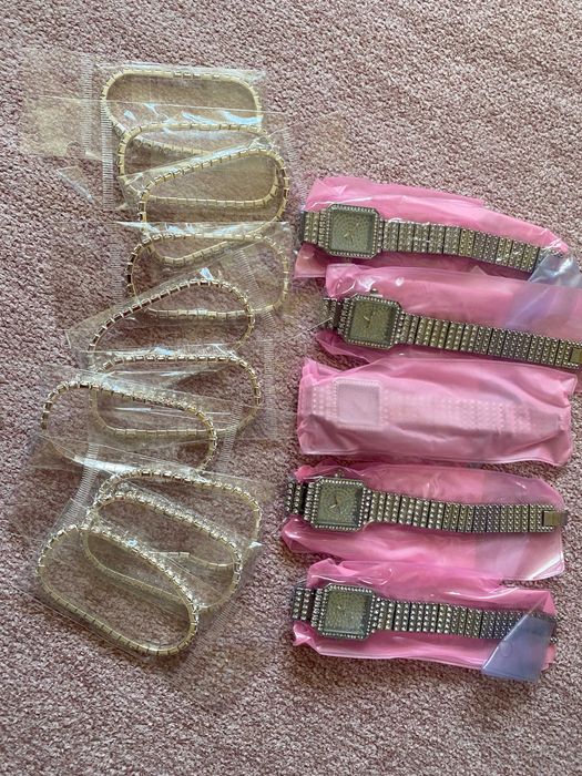 Lot ceas valentines argintiu femei nou strasuri