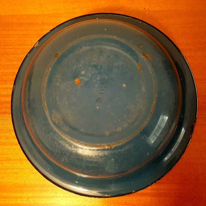 Таз эмалированный