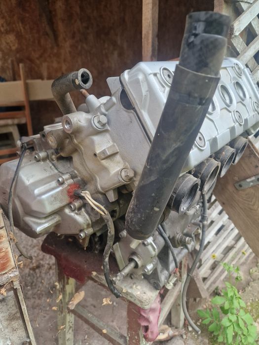 Motor Yamaha R6 pentru piese 1998- 2003