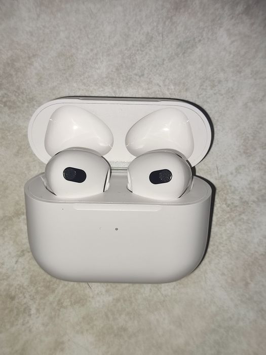 Продам Airpods 3 в идеальнейшем состоянии