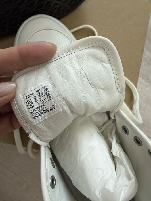 Кроссовки ECCO размер 39 новые