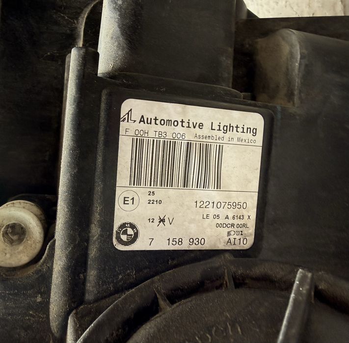 BMW X5 E70 БМВ Х5 Е70 Динамик фарове ксенон