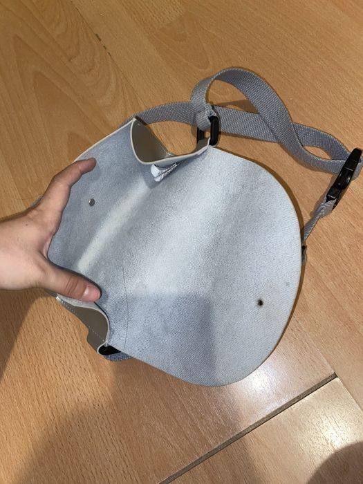 Продам сумку серую для бега