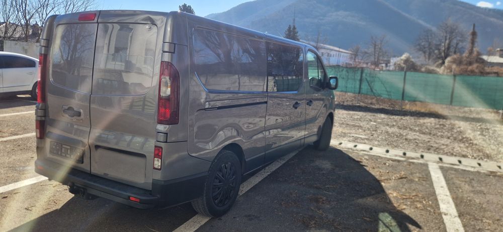 Renault Trafic 1.6dci 5 locuri si marfă AC 2015 Rate TBI Bank