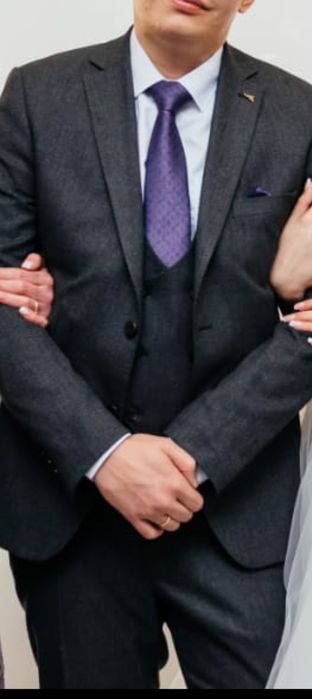 Продам костюм мужской