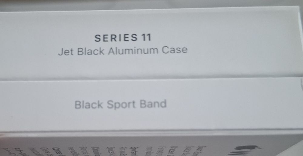 Apple wath 11 , 42 mm s/m black aluminum