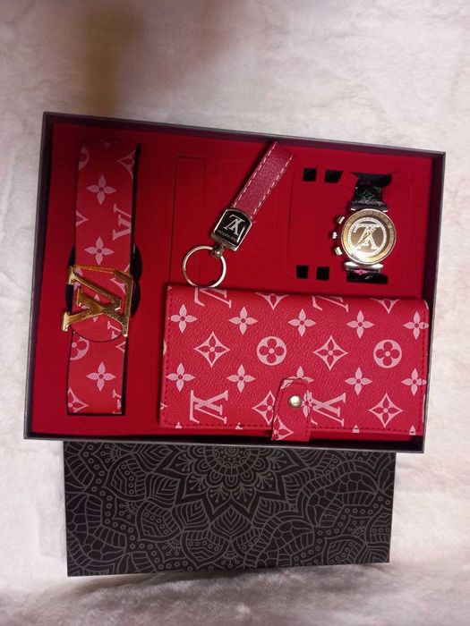 Pe stoc set 7 piese pt Valentine's