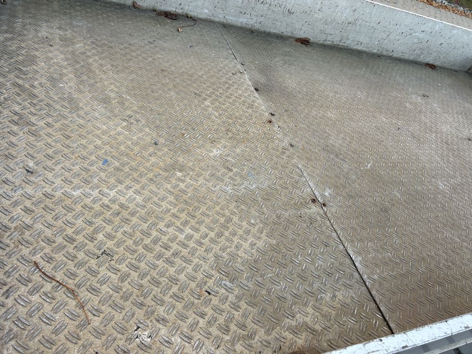 Remorca solide 2T de olanda