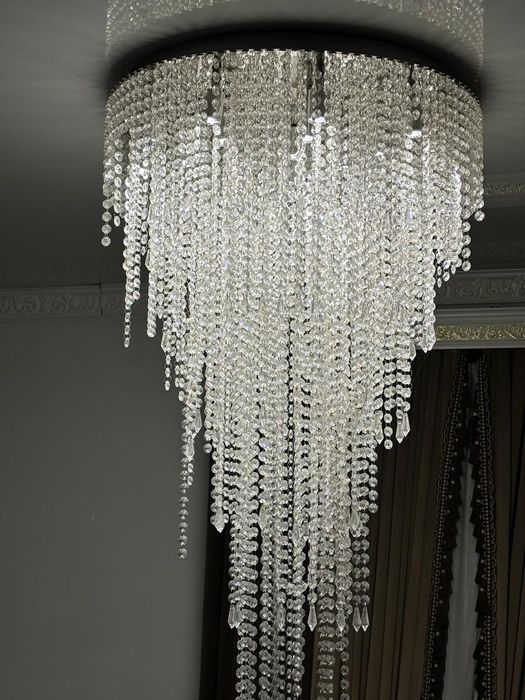 Люстра хрусталь.