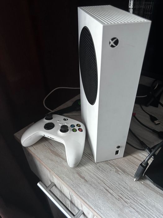 Продаю Xbox series S