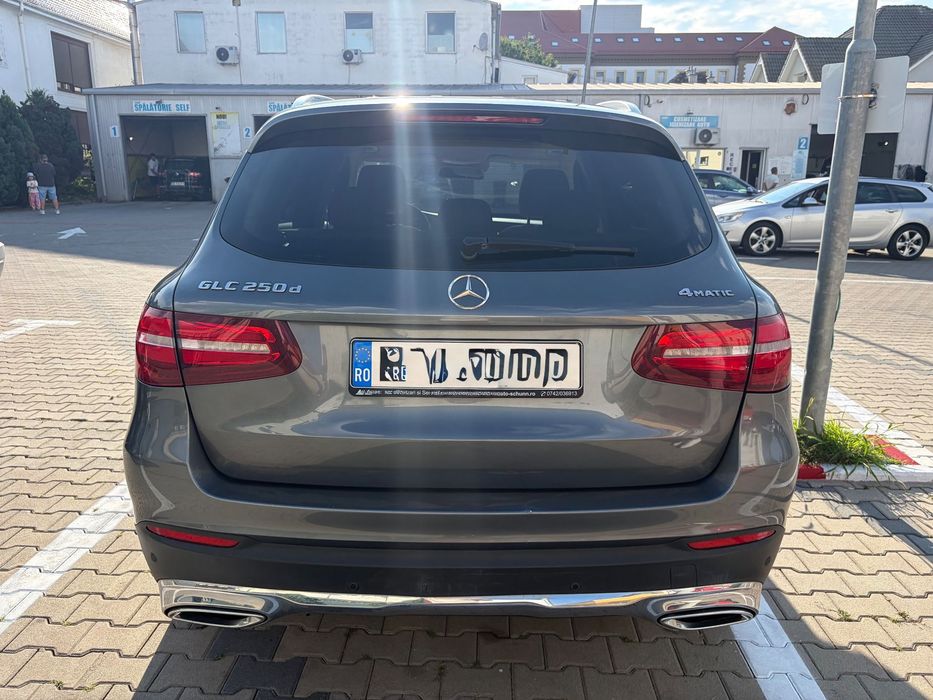 Mercedes-Benz GLC Mercedes Benz GLC 250 D 4MATIC an 2016