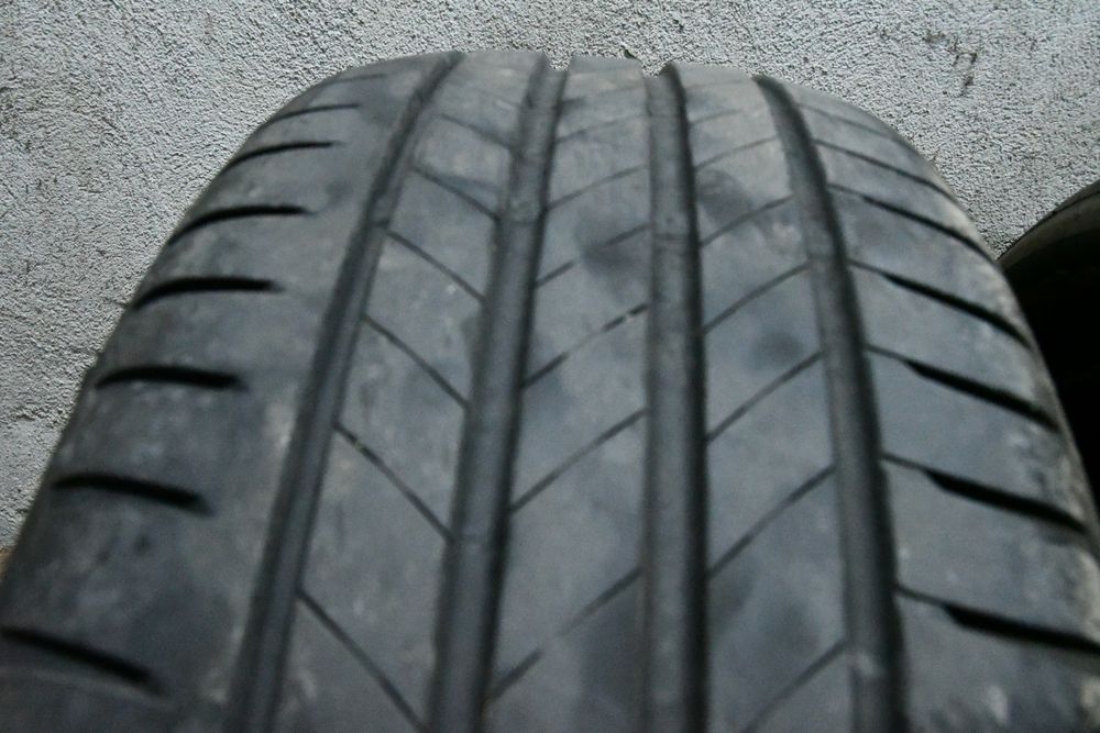 235/50r19 летни Bridgestone