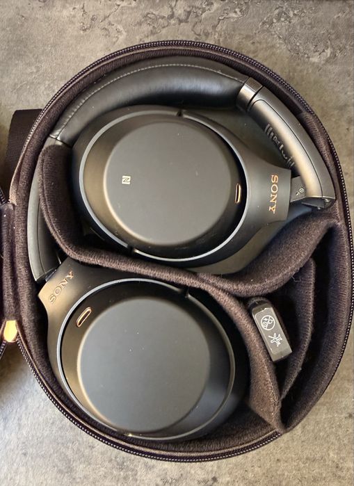 Sony WH 1000 XM3  Bluetooth Слушалки ЗА ЧАСТИ !!!