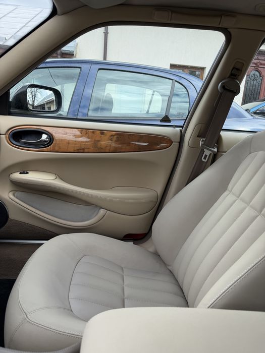 Jaguar XJ / Impecabil tehnic si optic