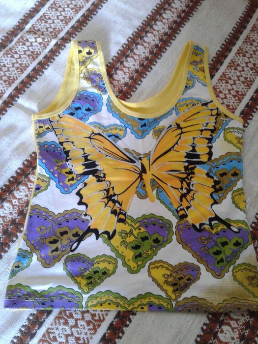 Продавам дамски блузи