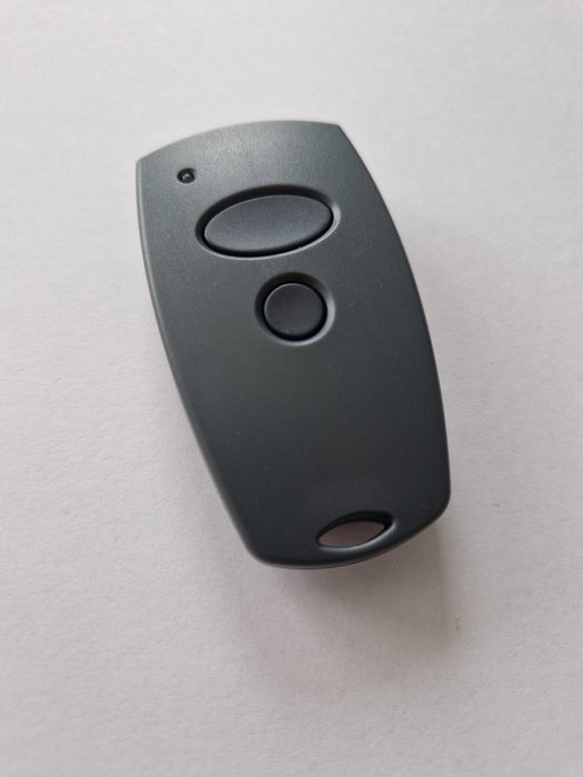 Дистанционно гаражна врата / бариера HORMANN MARANTEC 868Mhz