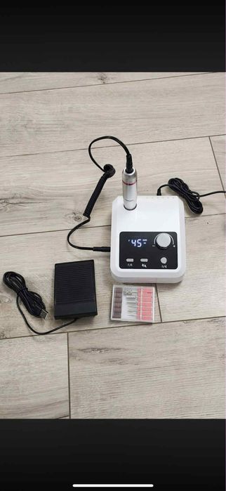 Продавам всичко необходимо за маникюр/изграждане.