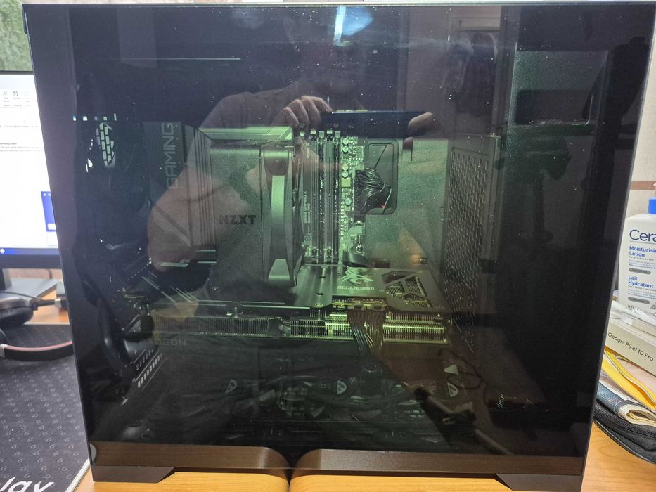 Геймърски компютър Ryzen 5 7600 / RX 7800 XT 16GB / 32GB DDR5