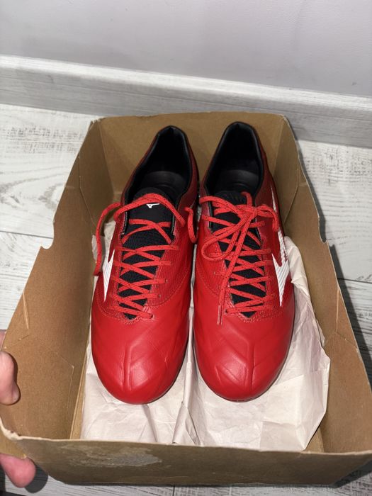 Бутонки mizuno rebula 2v2