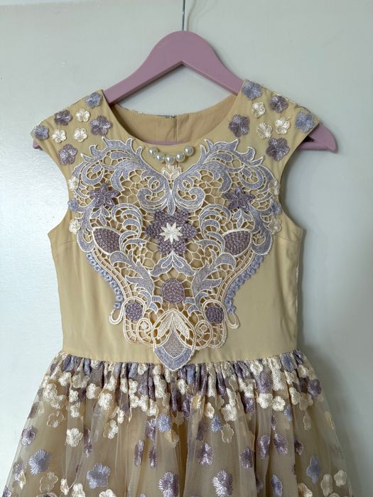 Официална рокля Junona