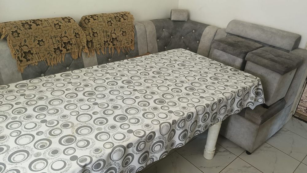 Продам стол со стулями