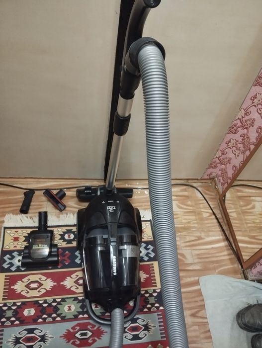 Пылесос   Самсунг.