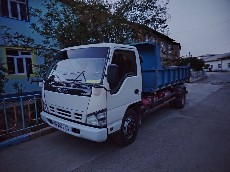 Isuzi npr71 samasval