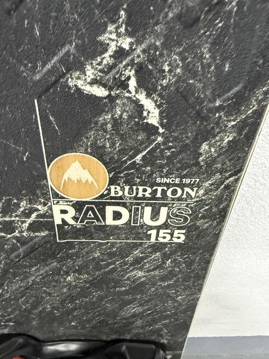 placa snowboard burton radius L155cm 2024