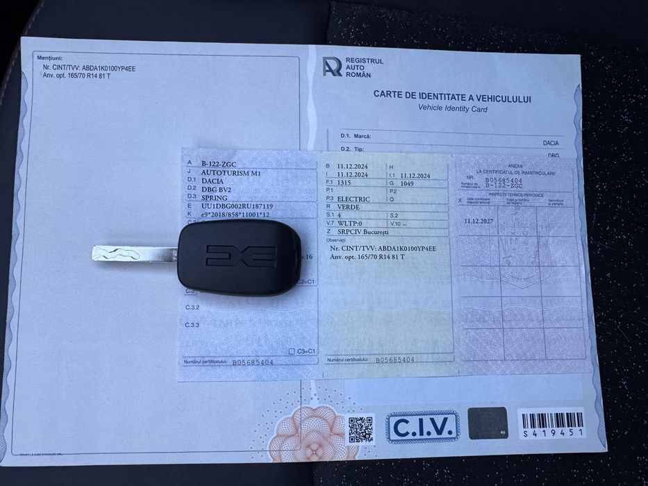 Noul Dacia Spring Extreme 2025 avariat spate
