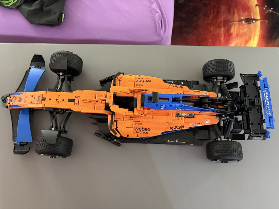 Продавам Lego Technic McLaren F1 42141
