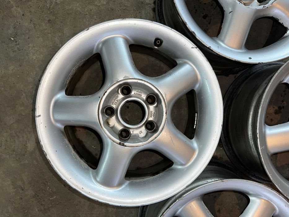R15 PCD 5*114,3 Комплект легкосплавных дисков