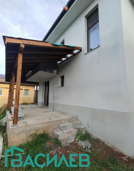 Продава КЪЩА област Перник, с. Ноевци