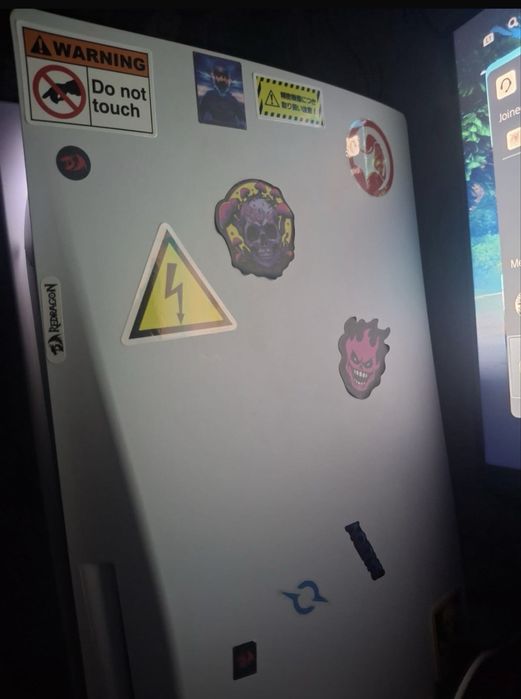 Vand PlayStation 5 (perfect funcțional)