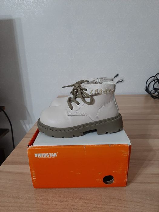 Детские осенние сапоги