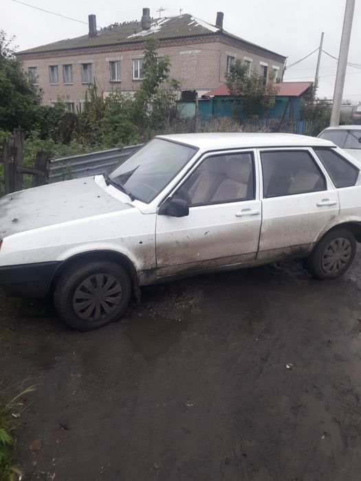 Продам девятку 21093