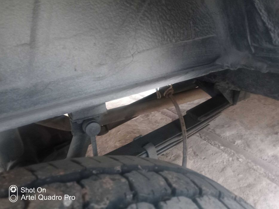 Ford sotiladi. 1992-yil yoqilg'i turi Dizel Qolgan ma'lumotlar telda