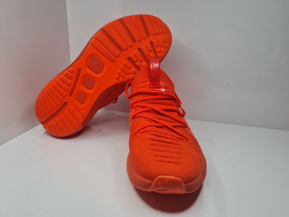 Маратонки Under Armour Phantom 

Чисто нови без кутия.

Размер 44.5  с