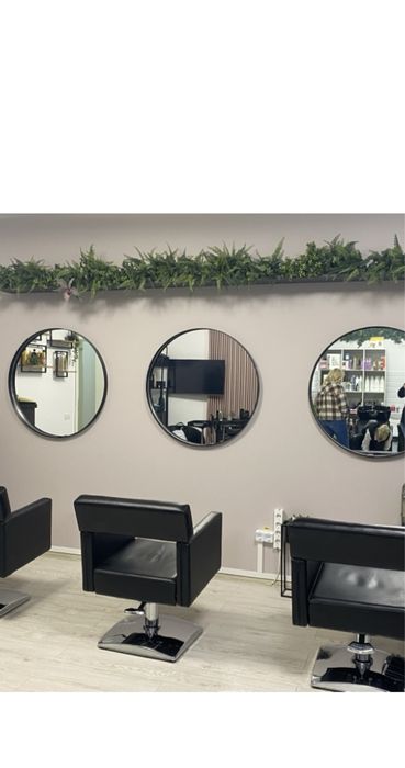 Inchiriez post de lucru coafor ! Zona centrala!